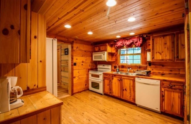 Chadwick Cabin @ Shenandoah Woods