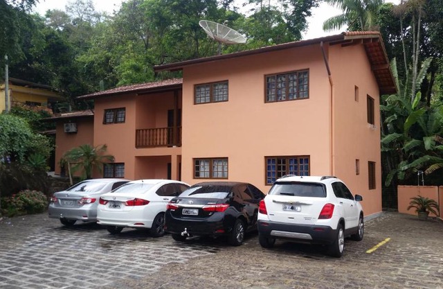 Chalés e suítes Lourenço