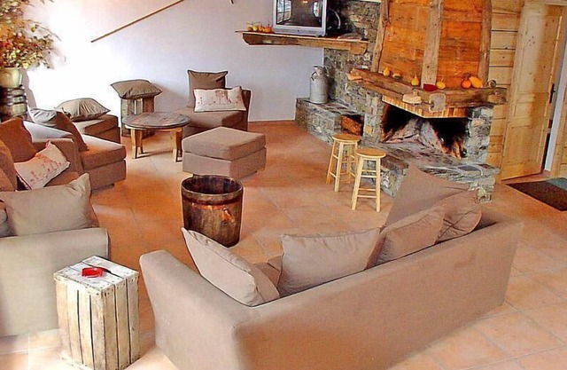 Chalet, balcony, fireplace or stove, parking, tv, 350m², Les Menuires
