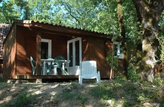 Chalet 3 étoiles - Piscine - efchc0