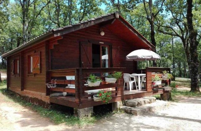Chalet 3 étoiles - Piscine - efchcg