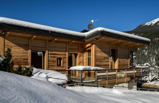 Chalet Base Camp