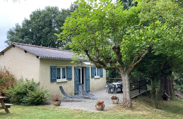 Chalet 'Brive' with Private Terrace, Private Garden and Air Conditioning