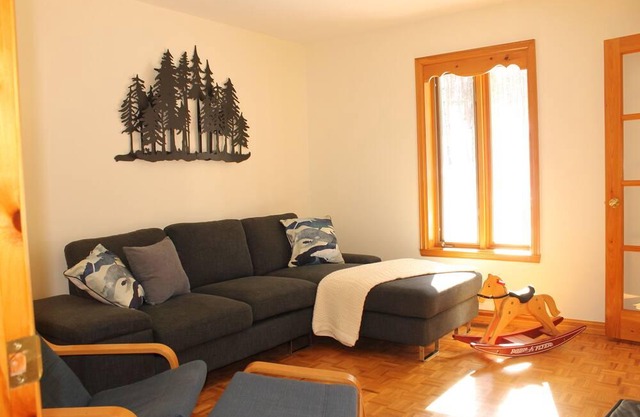 Chalet Champêtre au Bord du lac Forget