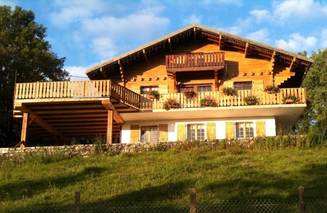 chalet panoramic view