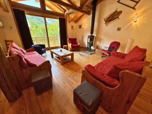 Chalet Confort 4 Ch, 3 SDB, Proche 3 Vallées, Wifi Gratuit - FR-1-452-58