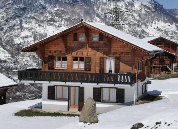 CHALET HÜTTLE - authentisch, ruhig, mitten im grün