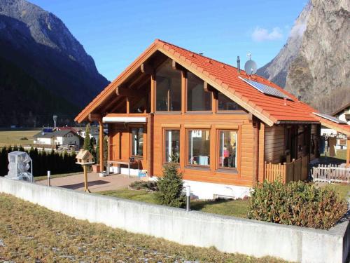 Chalet in Ötztal near Ötz-Hochötz Ski Resort