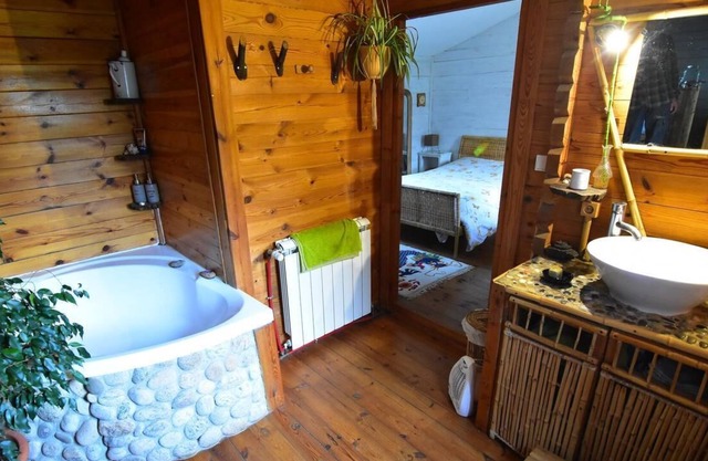 Chalet 'Instant Spa En Montagne' with Mountain View, Private Terrace and Garden