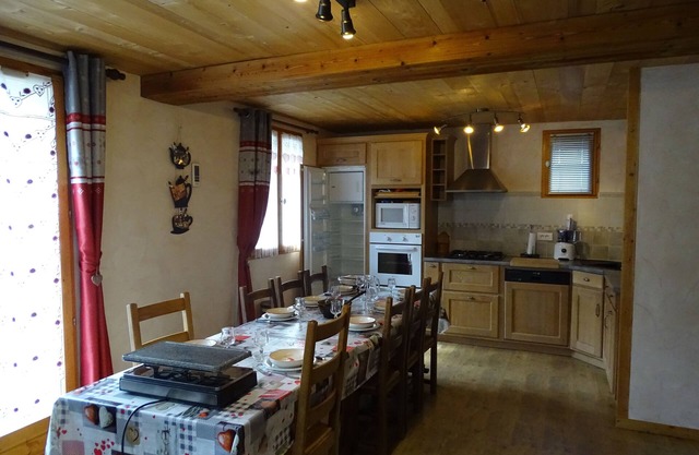 Chalet Moustache - detached house for 8 people