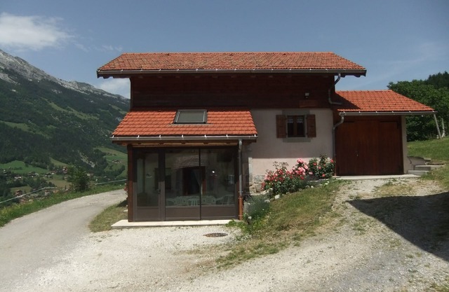 CHALET THE JUMPER *. 74230 THÔNES