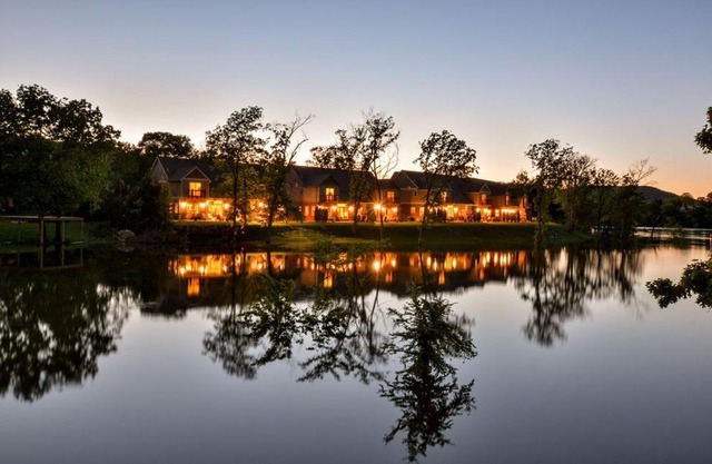 Chalets Resort Luxury Lakefront Villa Family Friendly 2 Pools Free Amenities