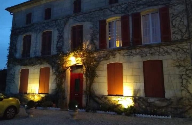 Chambre confortable dans maison bourgeoise