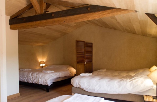Chambre d'hôtes Family 5 pers Jacuzzi 18' Puy du Fou Le Puy Carmin
