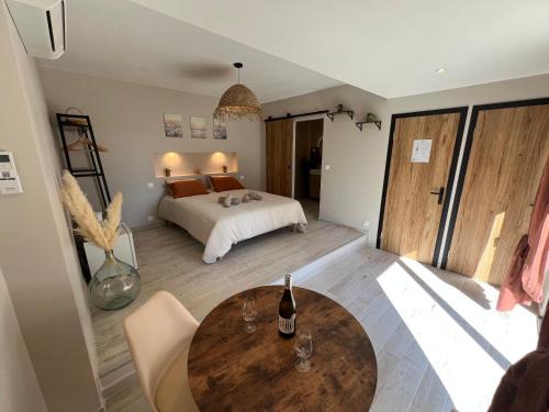 Chambre Mélusine Spa, Bien-être et Nature aux Fées des Chênes