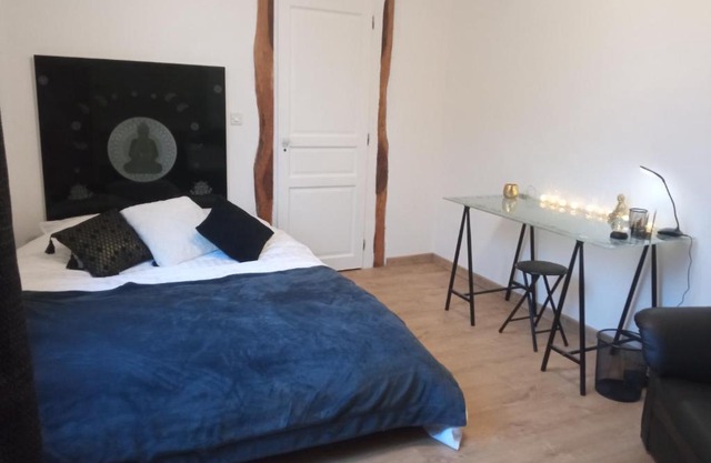 Chambre spacieuse et zen