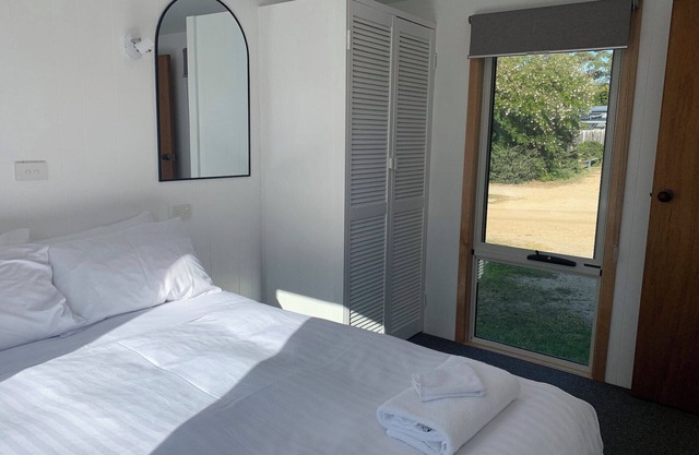 Champ Villa - Freycinet Holiday Houses