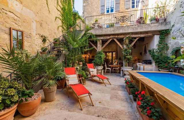 Champagne House * - Luxury & charming oasis with pool