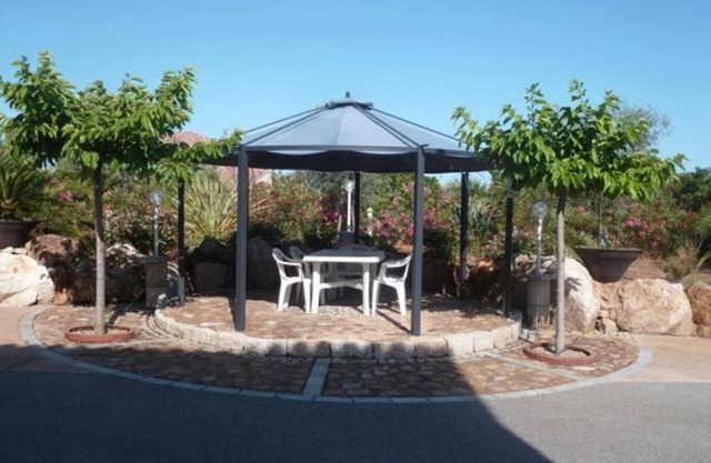 CHARACTER APARTMENT NEAR AJACCIO