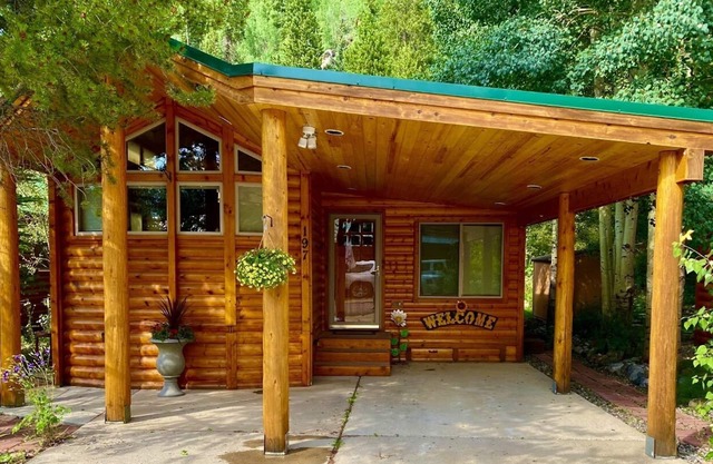 "Chardonnay Chalet" Nestled up to National Forest