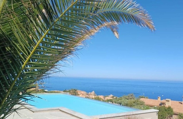 Charlie Home - Paradise in Sardinia