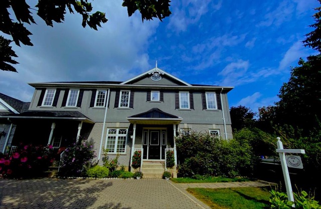 Charlottetown House