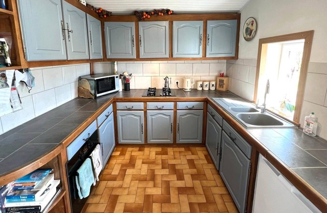 Charming farmhouse with private pool, enclosed garden and beautiful views
