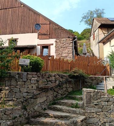 Charmant studio au calme à Murbach vue jardin, parking & Wi-Fi gratuit