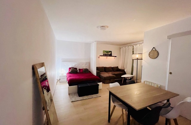 Charmant Studio : Proche Paris et Disneyland !
