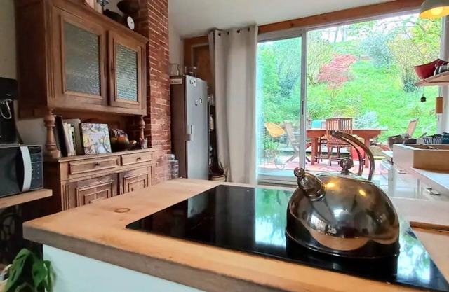 Charmante Maison en Pierre au Coeur des Monts D'or à Quelques Kilomètres de Lyon