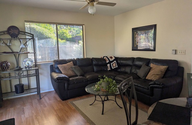 Charming 1-bedroom apartment in fabulous Castro Valley with WiFi