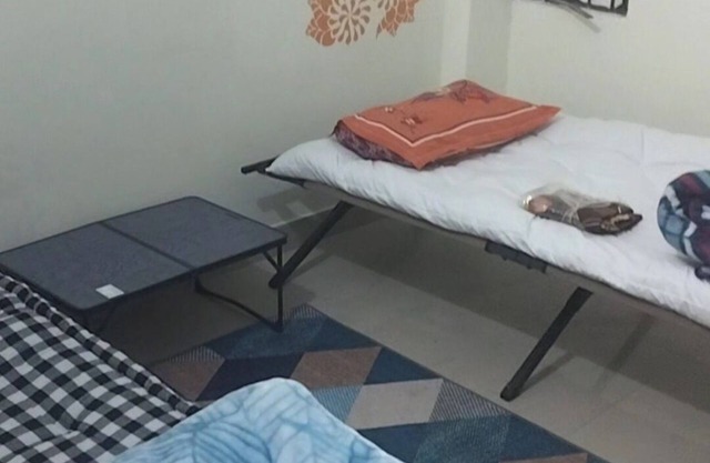 Charming 1-bedroom apartment in Rehi Taluka, Naini