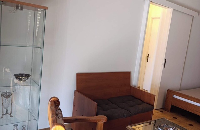 Charming 1-bedroom apartment with WiFi, AC in enchanting Artemis