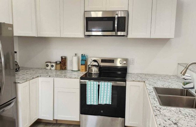 Charming 1-bedroom Beachfront condo in serene Steventon