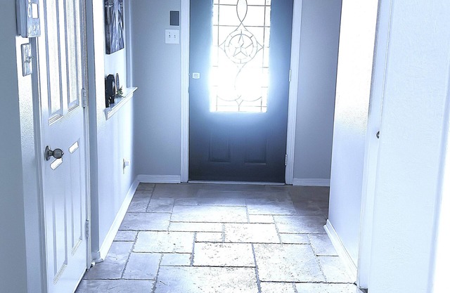 Charming 1-bedroom house with AC, WiFi in peaceful Katy, shared.