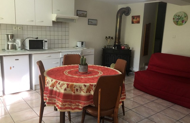 Charming 19th Century House in Mirabelle Country with Terrace and BBQ