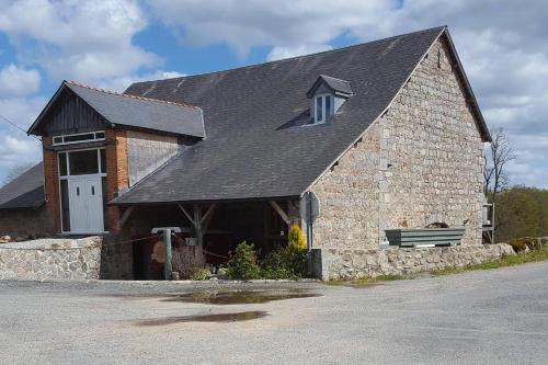 Charming 2-Bed Cottage within Barn in Merinchal