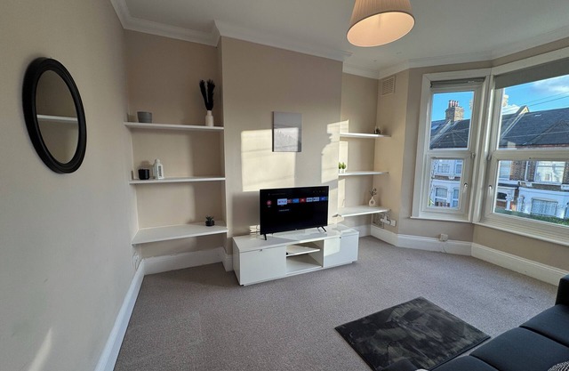 Charming 2-bedroom apartment in Kensal Rise London