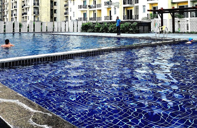 Charming 2-bedroom apartment with Pool View