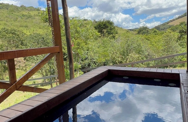 Charming 2-bedroom chalet in delightful Ouro Preto with WiFi, AC