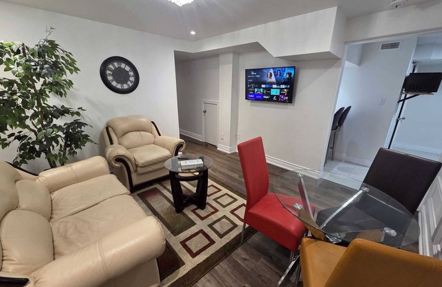 Charming 2-bedroom basement in Mississauga