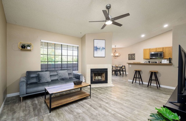 Charming 2-bedroom condo with WiFi and AC in marvelous Mesa