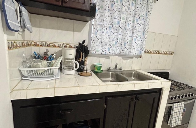 Charming 2-bedroom house in amazing Santiago with AC, WiFi cable phone