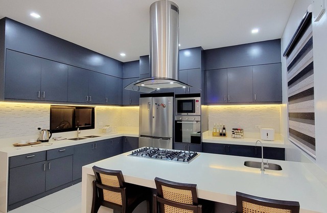 Charming 2-bedroom house in enchanting Angeles with WiFi, AC