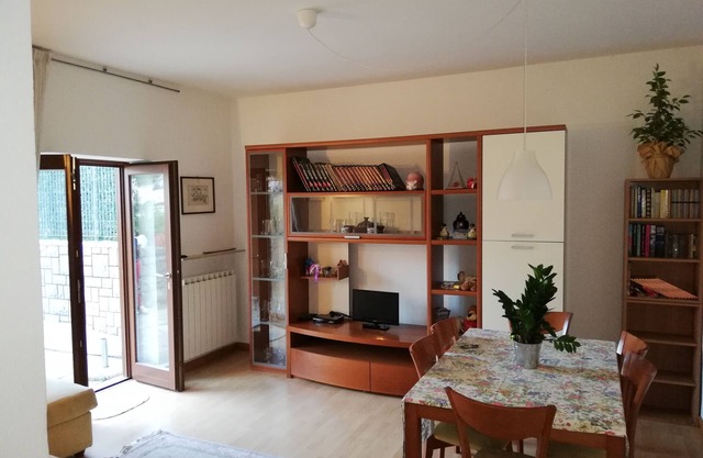 Charming 2-bedroom house with WiFi, AC in beautiful Duino