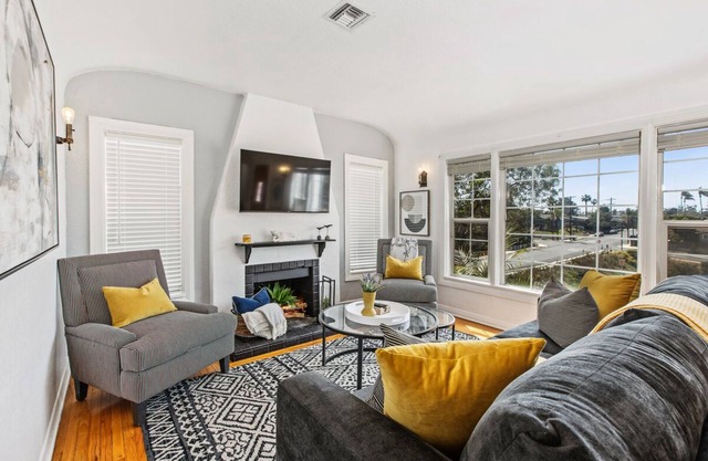 Charming 2 Bedroom South Park Getaway w/Patio!