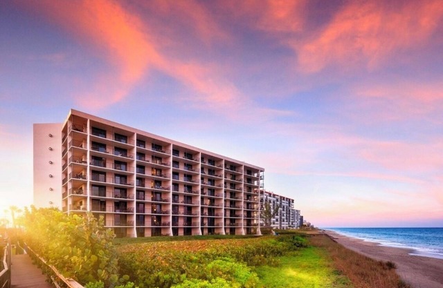 Charming 2-bedroom Vistana Beach Club in tranquil Jensen Beach