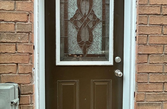 Charming 2-bedrooms basement apartment in house near Toronto Pearson Airport