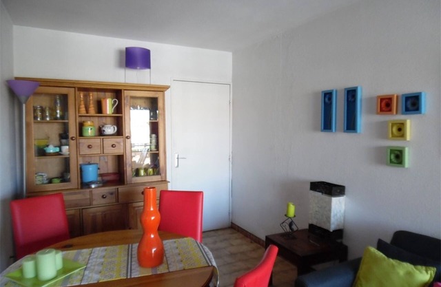 Charming 2-Room Apartment Near Beach with Private Parking