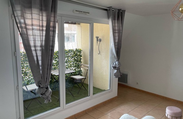 Charming 2-room apartment at CREIL train station